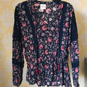Floral Lace long sleeve top